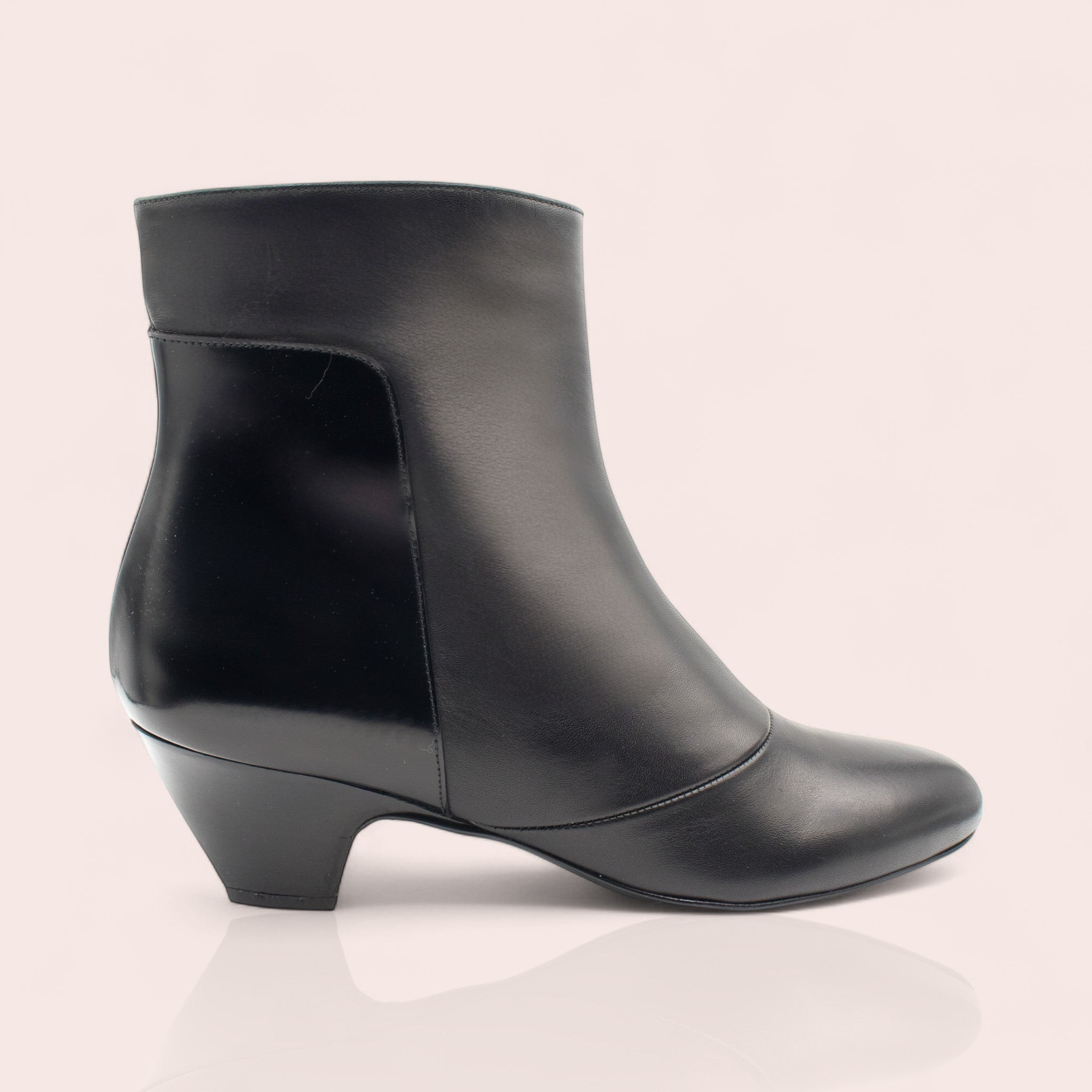 Bottines femme Purdey Karine Arabian en cuir lisse et glacé noir avec talon original de 50mm